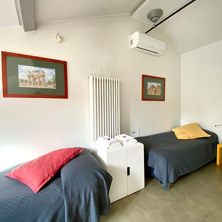 Loft Sant Ambrogio With Terrance Lägenhet Milano Exteriör bild